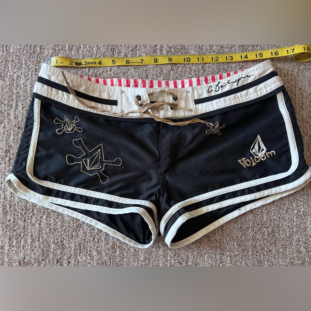 Volcom board shorts